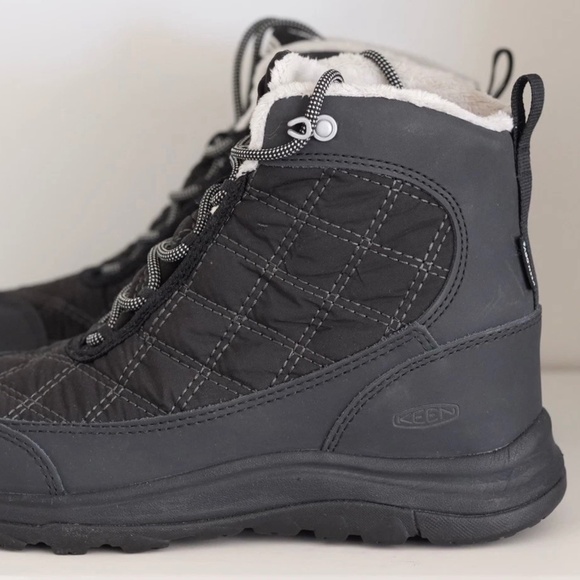 KEEN Terradora 2 Wintry Waterproof Snow Boot Black Womens 7 Faux Fur - Picture 2 of 6